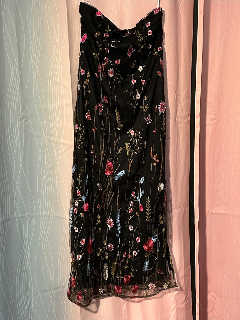 Lulu's Black Floral Embroidered Maxi Dress